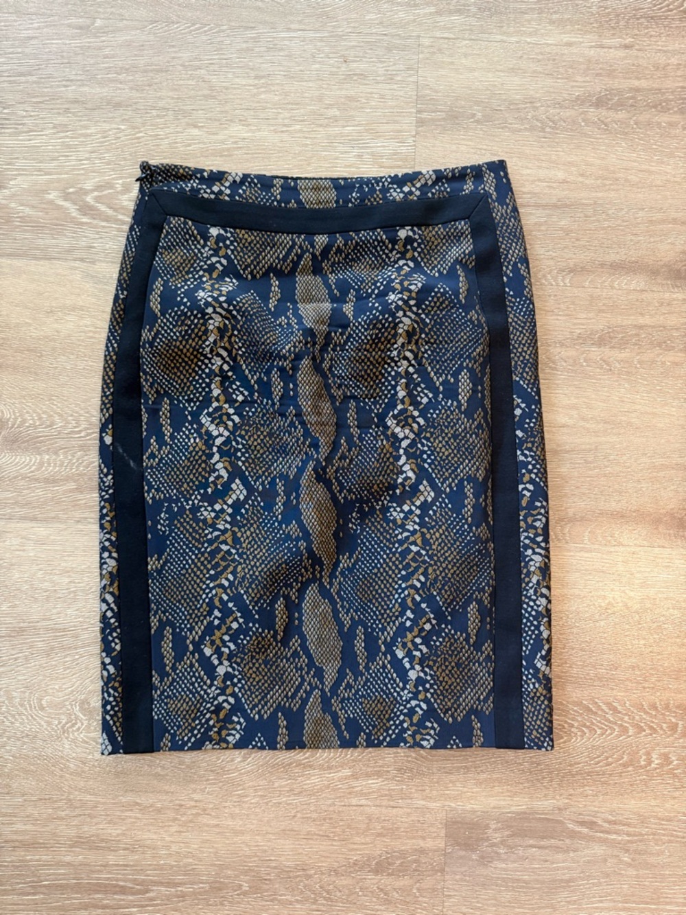 Diane Von Furstenberg Snake-Print Pencil Skirt